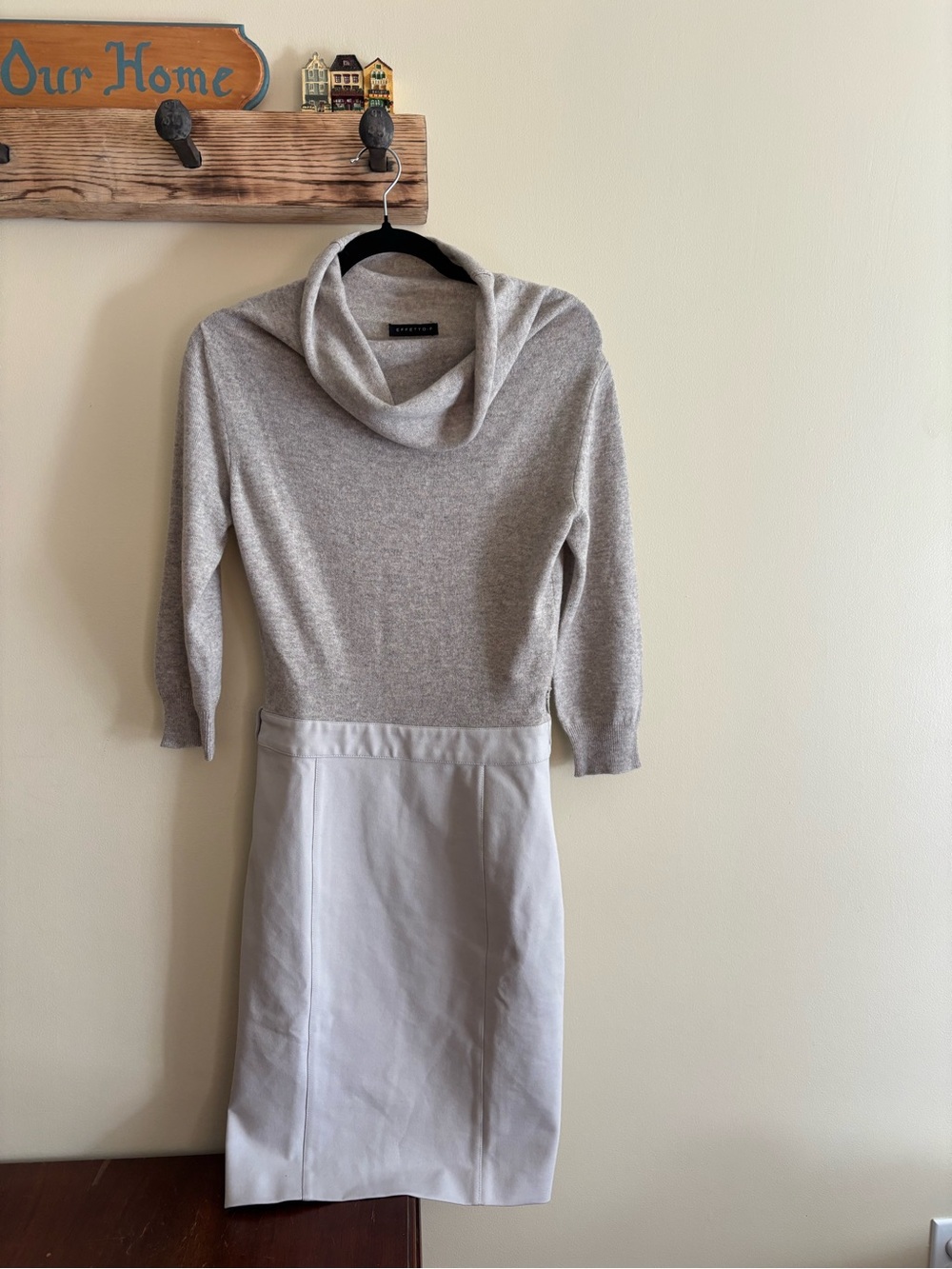 54.) Effetto•F / Merino Wool, Silk & Cashmere Light Gray Cowl Neck Sweater Dress
